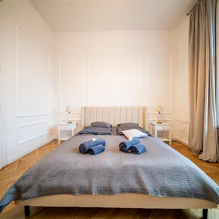 Budapest Riverfront Apartment Exterior photo
